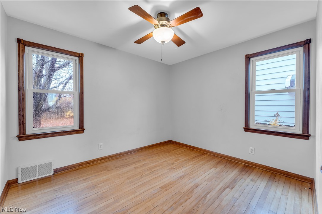 Suburdan Dev Cos Crofton Over - Residential Lease