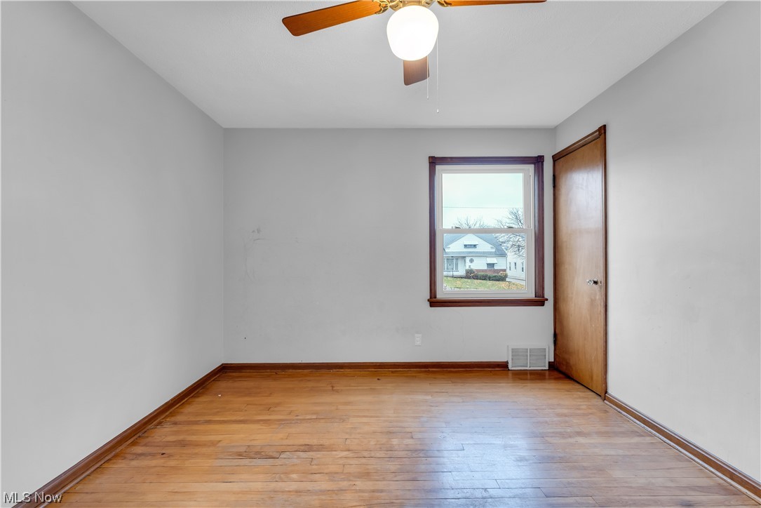 Suburdan Dev Cos Crofton Over - Residential Lease