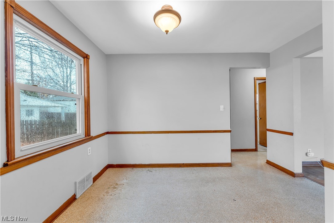 Suburdan Dev Cos Crofton Over - Residential Lease