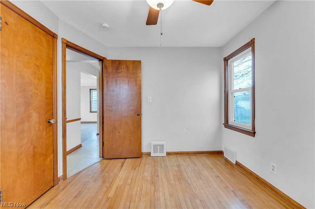 Suburdan Dev Cos Crofton Over - Residential Lease