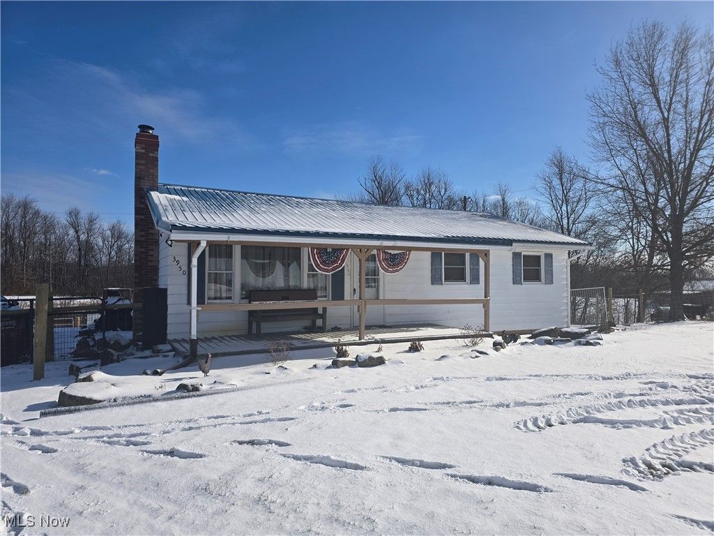 Photo of 3950 Arch Hill Road, Zanesville, OH 43701 (MLS # 5179216)