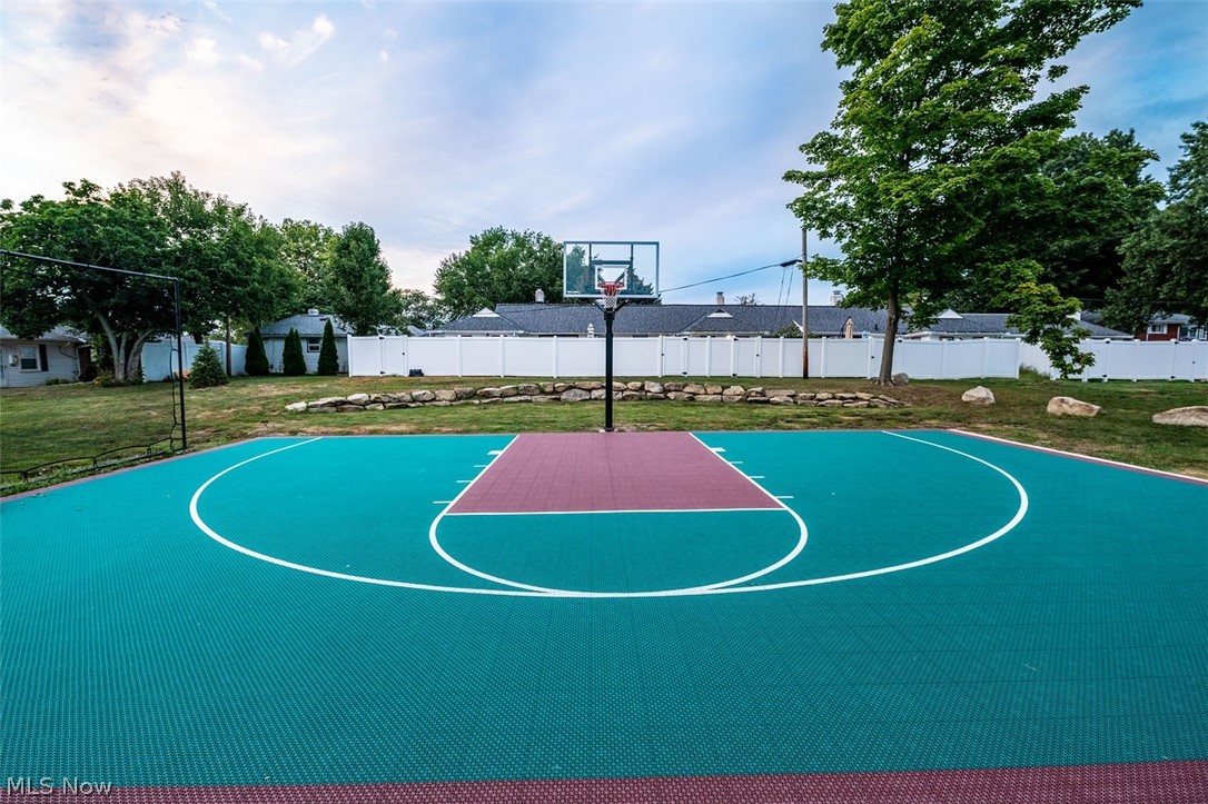 Meadowlawn Condo - Residential