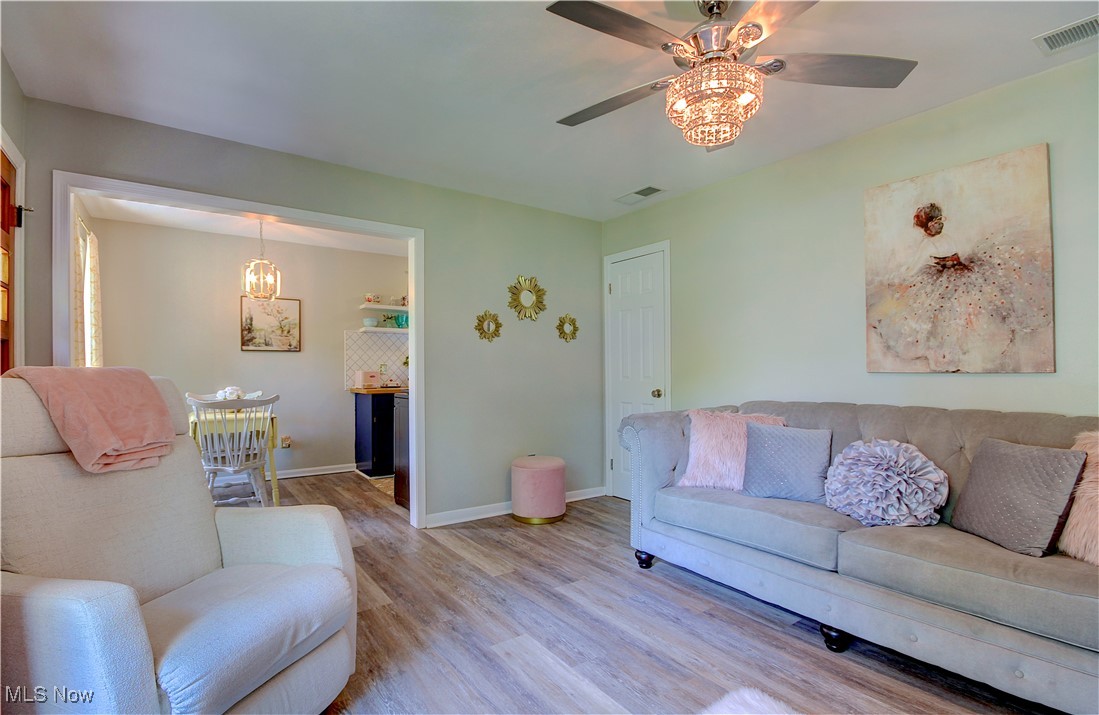 Oakwood Park 01 - Residential