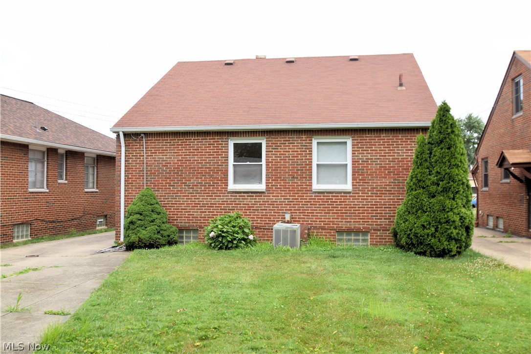 Broadview Road Sub/W T Mallos - Residential