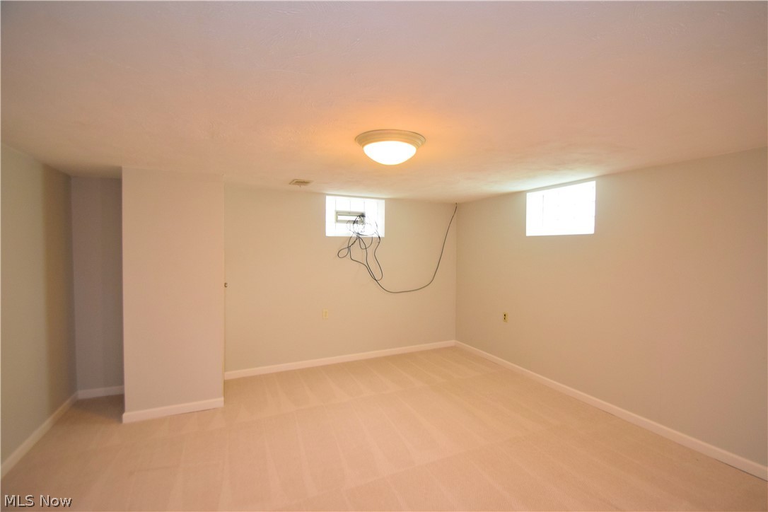 Broadview Road Sub/W T Mallos - Residential