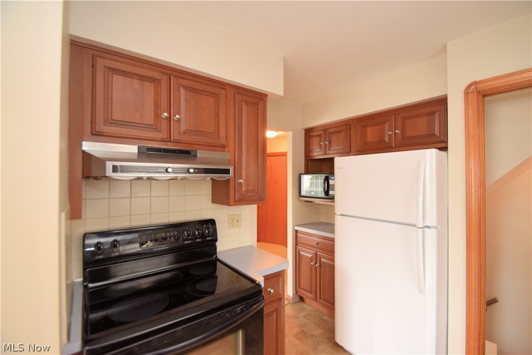 Broadview Road Sub/W T Mallos - Residential