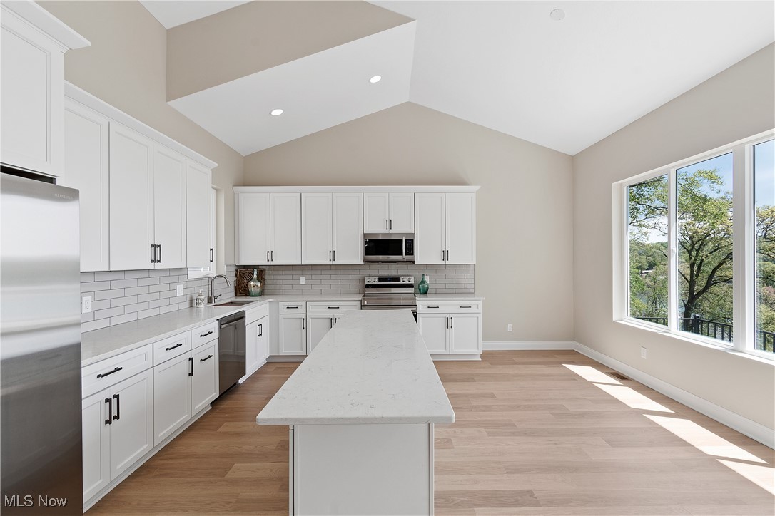 26 Oneida Trail, Malvern, Ohio image 10