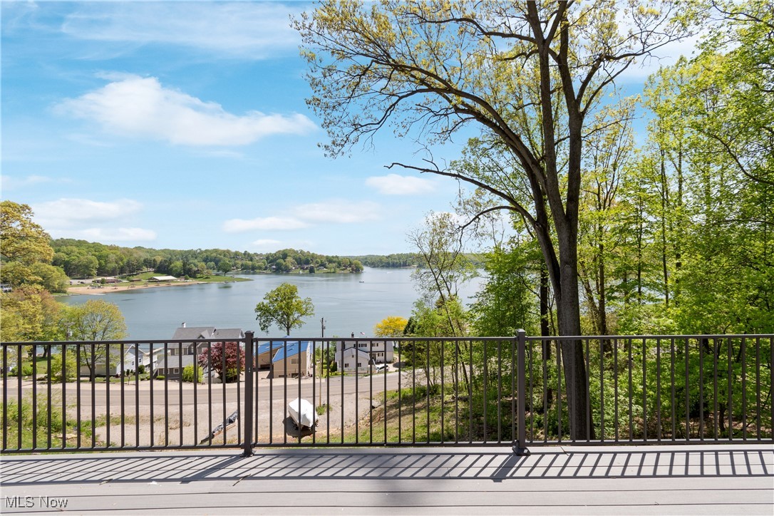 26 Oneida Trail, Malvern, Ohio image 36