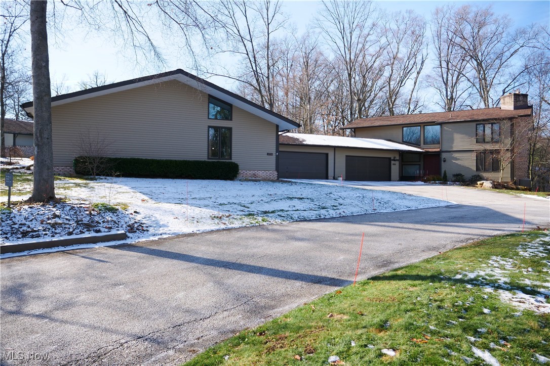 6931 Woodwalk Drive, Brecksville, Ohio image 39