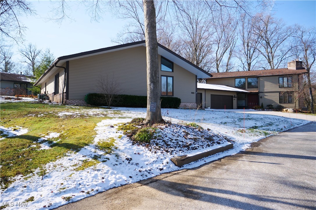 6931 Woodwalk Drive, Brecksville, Ohio image 29