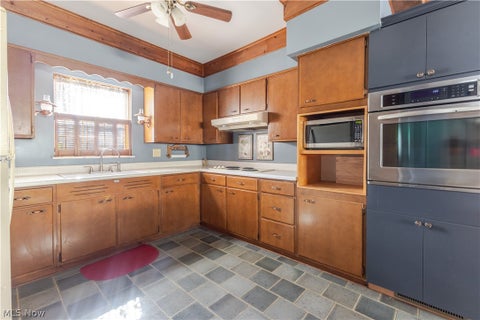 Tiny photo for 3466 Pennsylvania Avenue, Weirton, WV 26062 (MLS # 5238606)