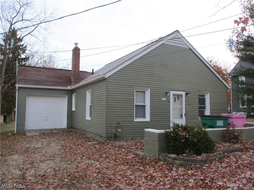 Cardinal Schools.  Available early May.  One floor living with some handicap modifications.  Patio out front and lovely deep yard bordered by a stream that is part of Mineral Lake Park.  The neighboring park offers additional parking, grills, swings, and other playground equipment.  The laundry hookups are in the 1 car attached garage.  Lessee is responsible for all utilities and landscaping and there is a push mower and weed eater there for your use currently.