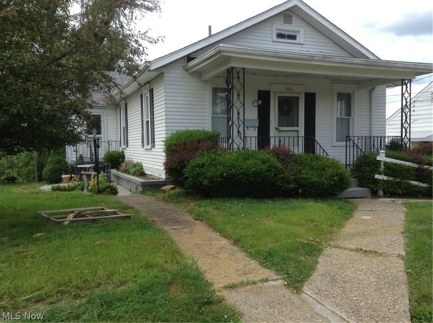 Cozy ranch home on dead end street. Close to the Hospital & Medical Center and in a friendly neighborhood. Home has a large yard with plenty of room for off street parking that could be added. New roof, some replacement windows, and all new flooring throughout most of the house. This can be a great starter home and is move-in ready. No mineral rights transfer.