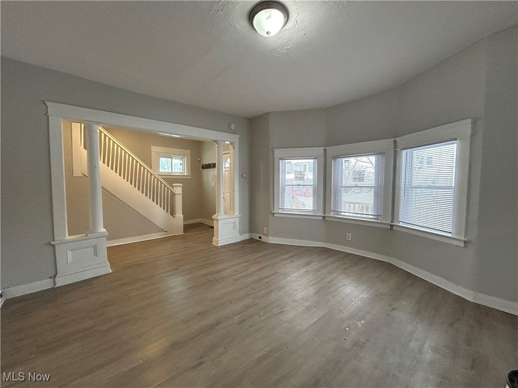 Photo of 10726 Garfield Avenue, Cleveland, OH 44108 (MLS # 5184507)