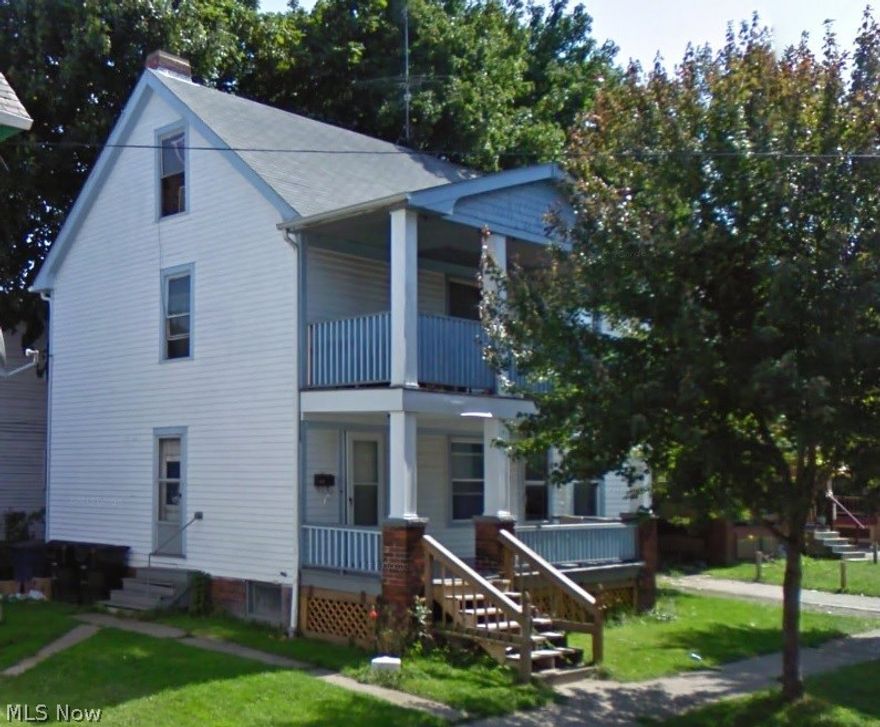 Motivated seller. Large duplex. Needs repairs. Priced for immediate sale.