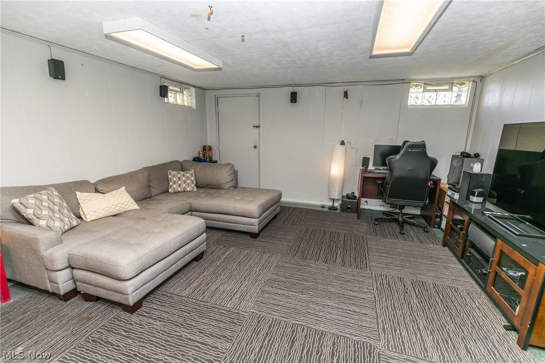 Airview Heights - Residential