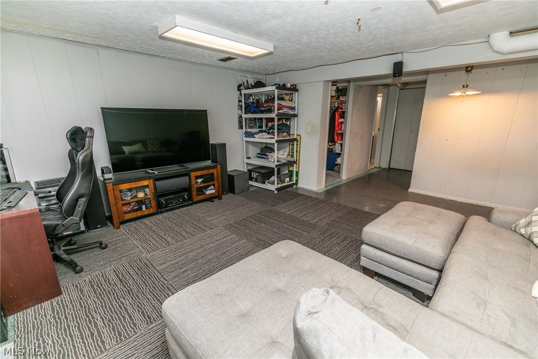 Airview Heights - Residential