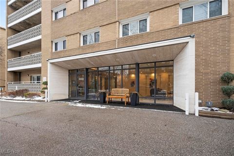 Photo of 3333 Warrensville Center Road #214, Shaker Heights, OH 44122 (MLS # 5179238)