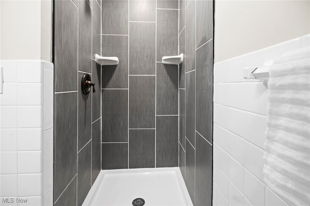 Thornton House Condos - Residential