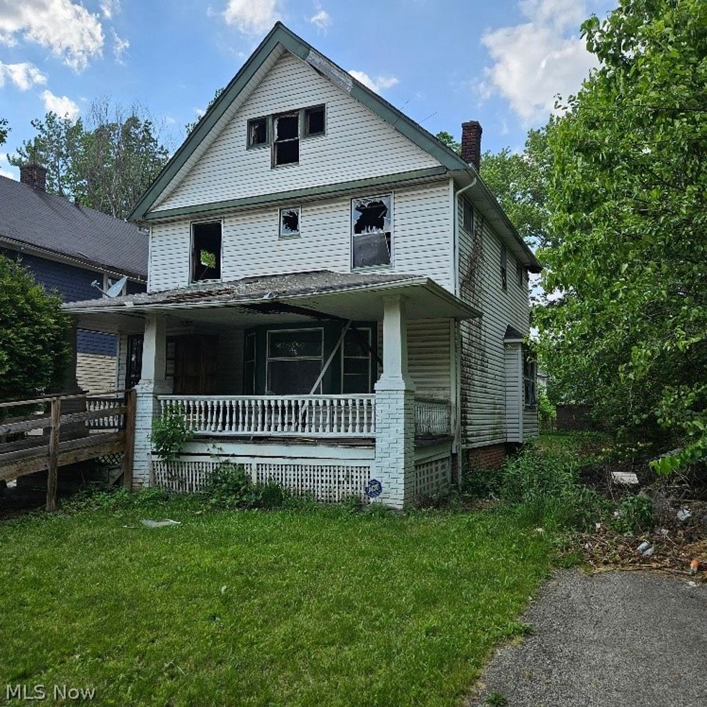 Photo of 14319 Elm Avenue, East Cleveland, OH 44112 (MLS # 5216655)