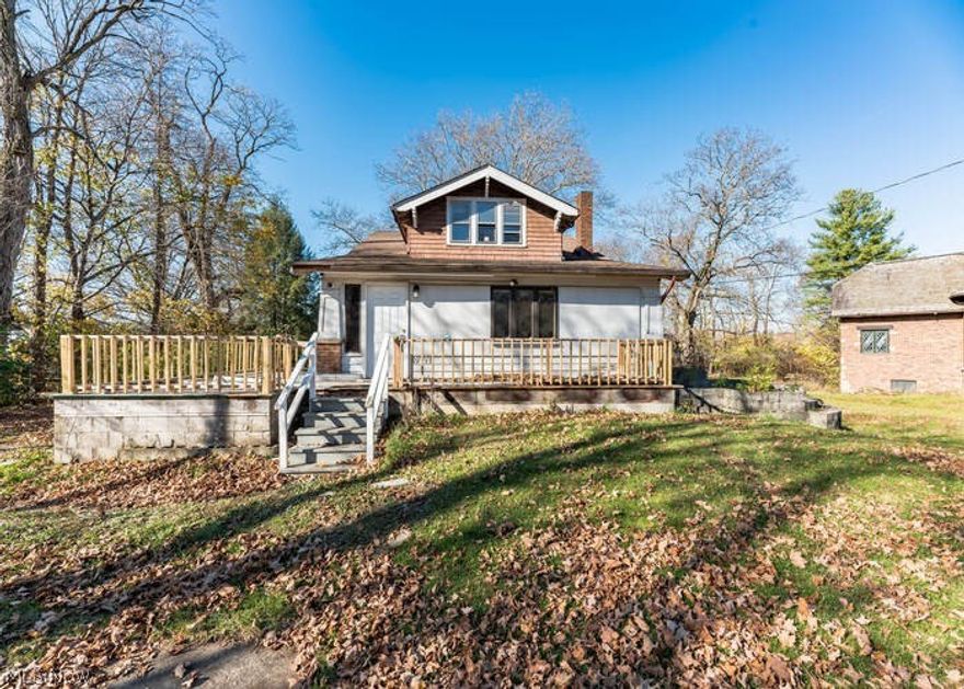 Great opportunity to buy this cape cod style home located in Columbia Station, OH and coming with 2 parcels of land totaling 1.11 acres. The interior has 2112
 sq. ft. with 5 bedrooms and 1.5 bathrooms plus a full basement and a detached garage.