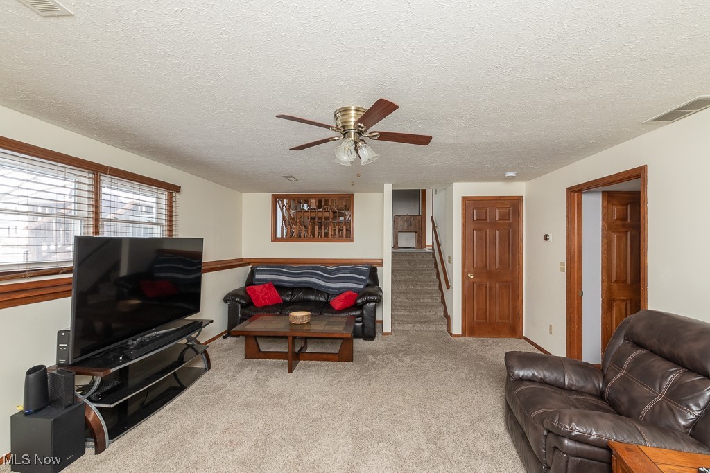 223 Finch Drive, Elyria, Ohio image 13