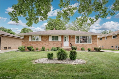 Homes For Sale - 7635 Tamiami Drive<br/> Parma, OH 44134