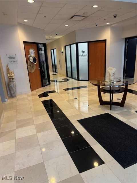 Tiny photo for 822 Kumho Drive #101/104, Fairlawn, OH 44333 (MLS # 5179020)