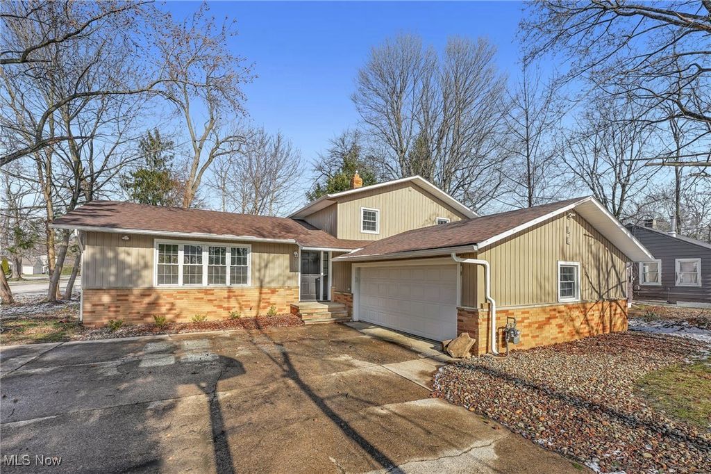 Photo of 8031 Munson Road, Mentor, OH 44060 (MLS # 5181135)