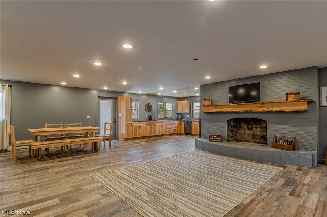 Connecticut Western Reserve - Residential