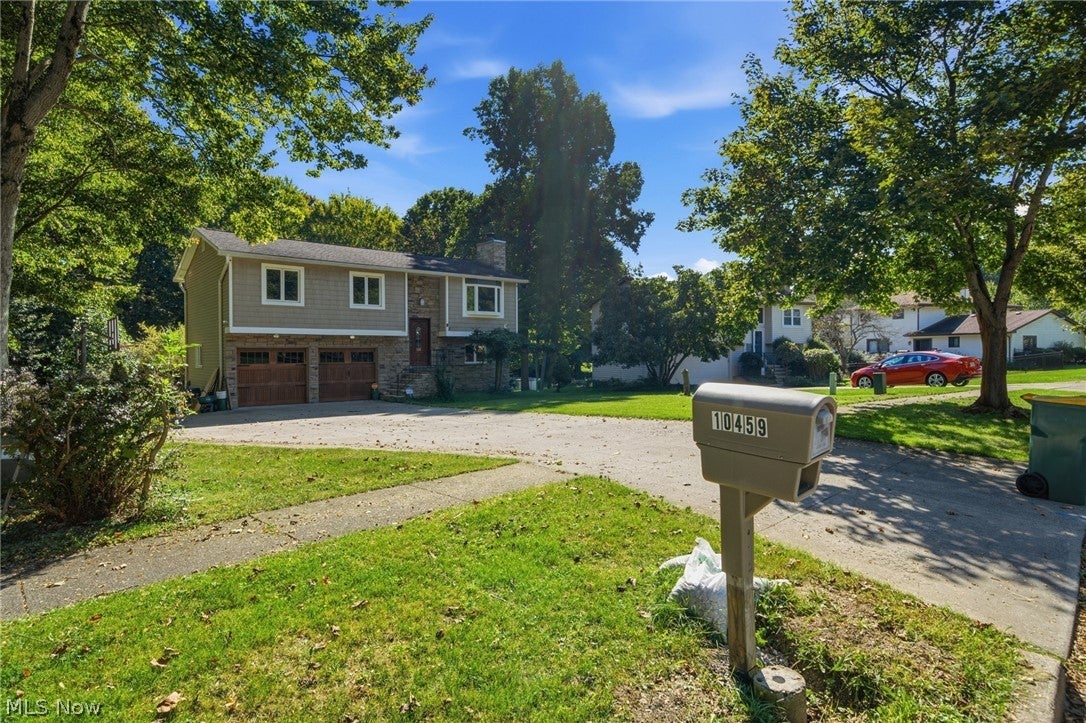 10459 Woodchuck Court