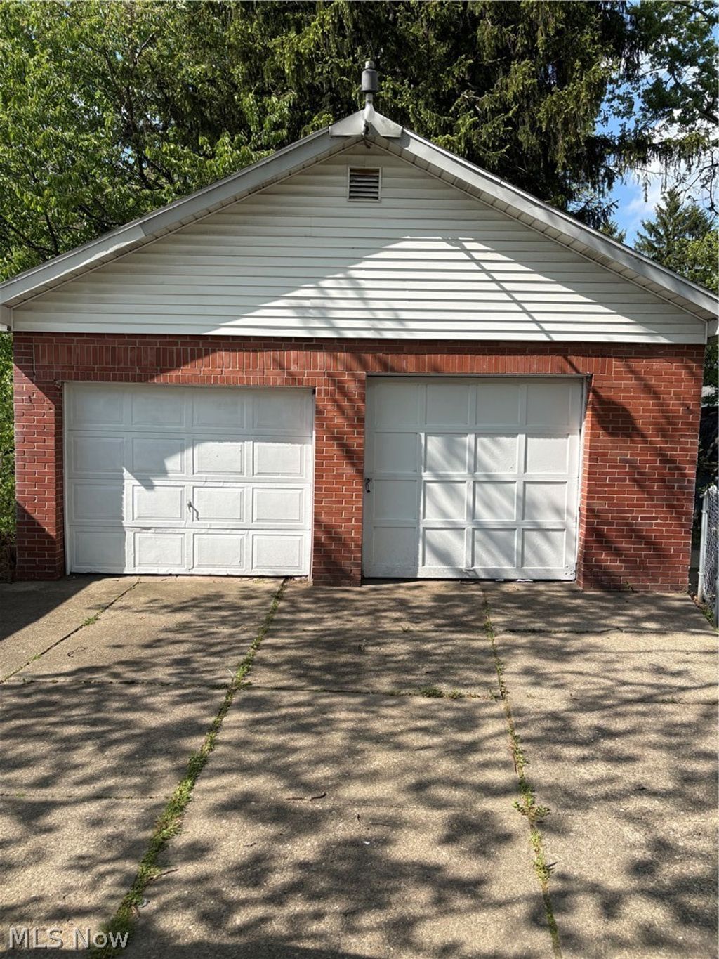 Photo of 823 Marie Avenue, Akron, OH 44314 (MLS # 5207150)