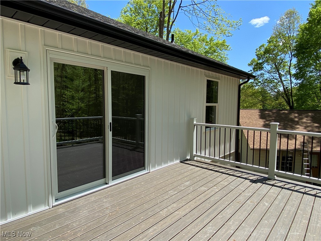 1965 Apple Valley Drive, Howard, Ohio image 3