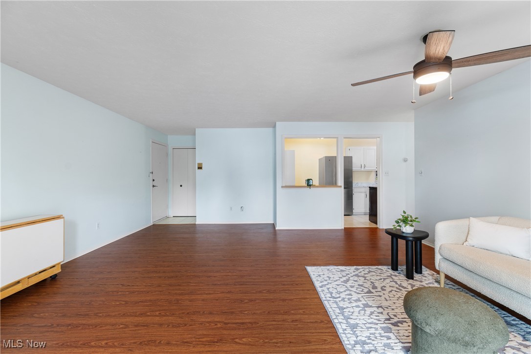 2935 N Bay Drive #H10, Westlake, Ohio image 6