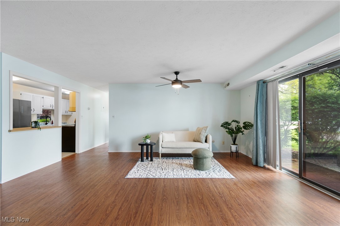 2935 N Bay Drive #H10, Westlake, Ohio image 5