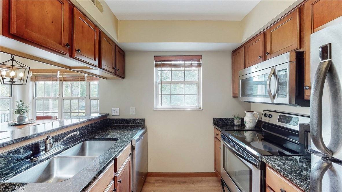 Stoney Run Condos - Residential