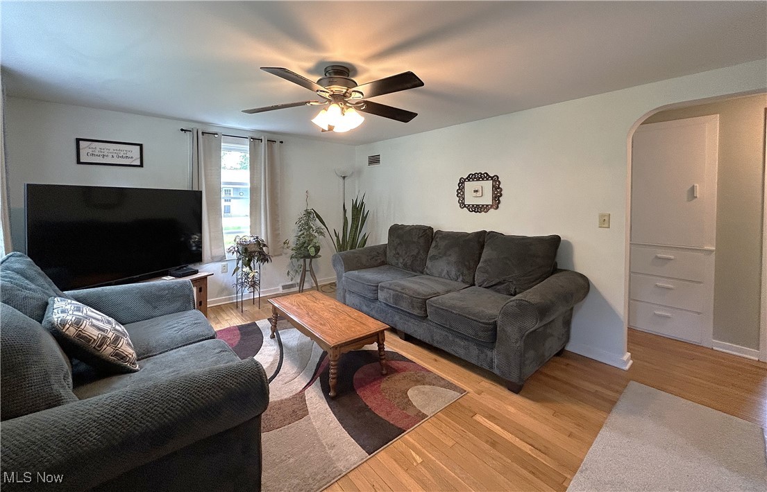 111 Fairview Road, Chagrin Falls, Ohio image 9