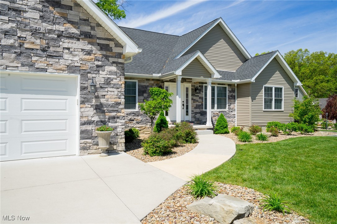 1328 Victory Hill Lane, Austintown, Ohio image 2