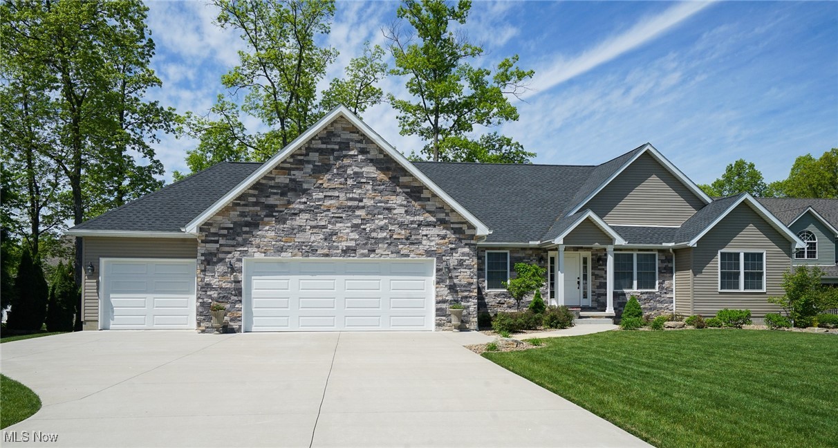 1328 Victory Hill Lane, Austintown, Ohio image 1