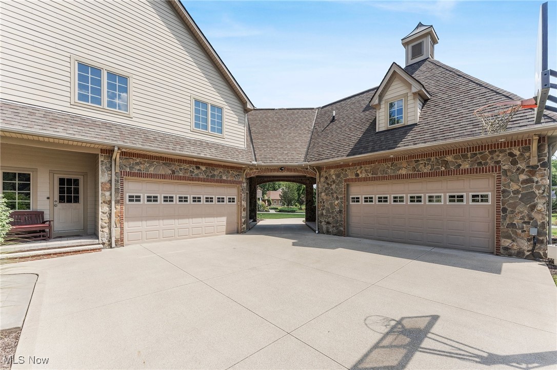 Four Seasons/Brecksville P - Residential