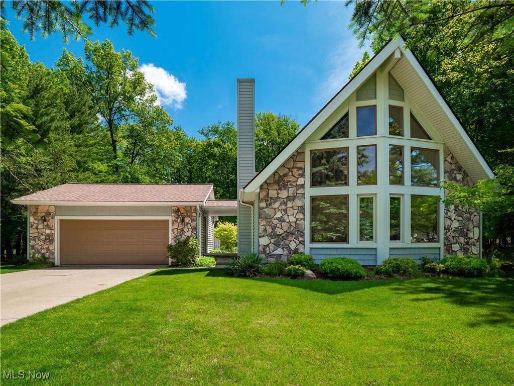 11311 Villa Grande Drive, North Royalton, Ohio image 1
