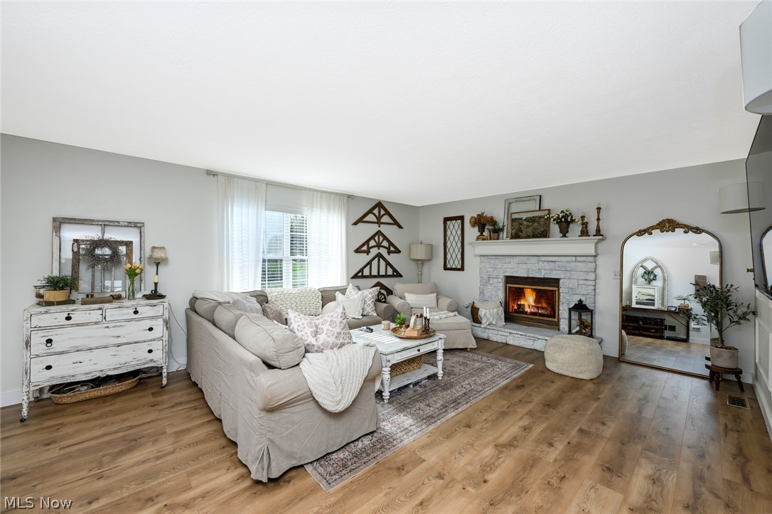 Hoover Estates 01 - Residential