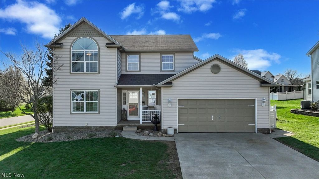 Photo of 11290 Trenton Road NW, Uniontown, OH 44685 (MLS # 5201290)