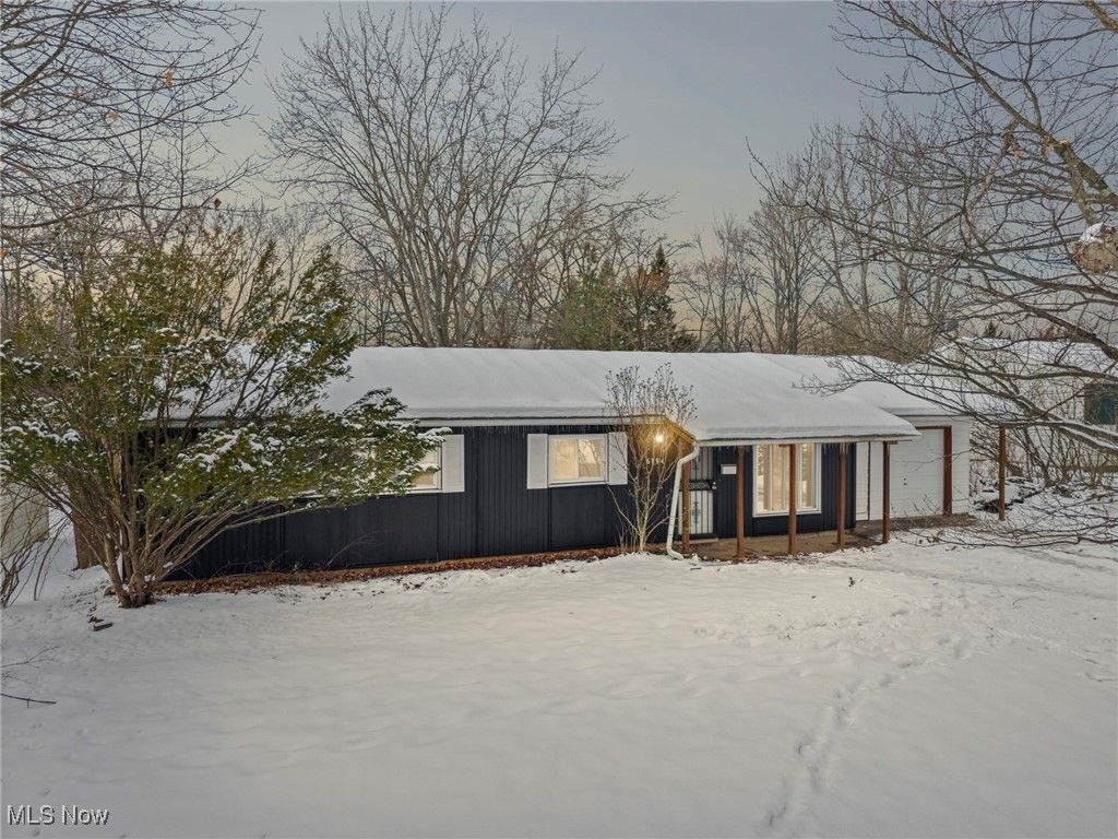 Photo of 6194 Eldridge Boulevard, Bedford Heights, OH 44146 (MLS # 5176959)