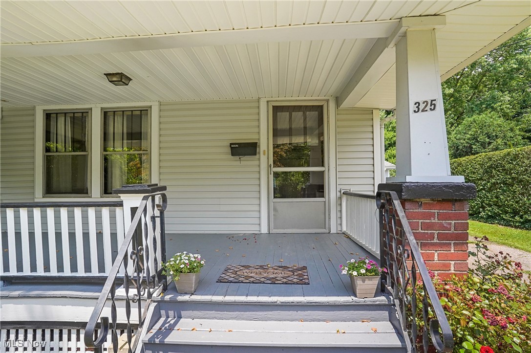 325 Pleasant Avenue