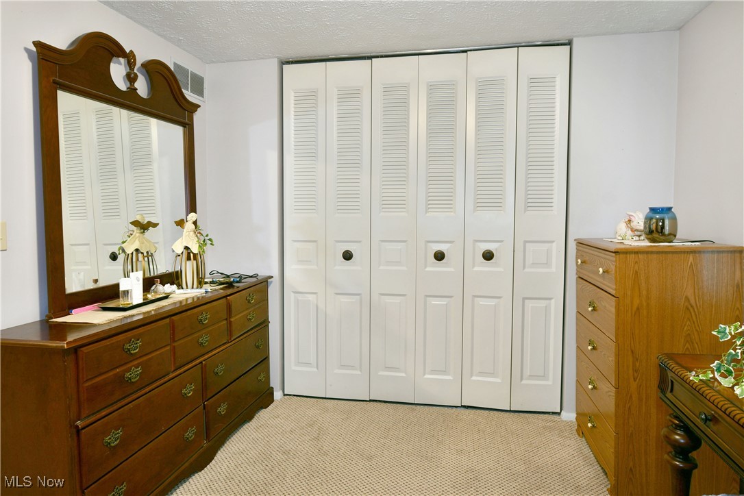 Oakview Manor - Residential