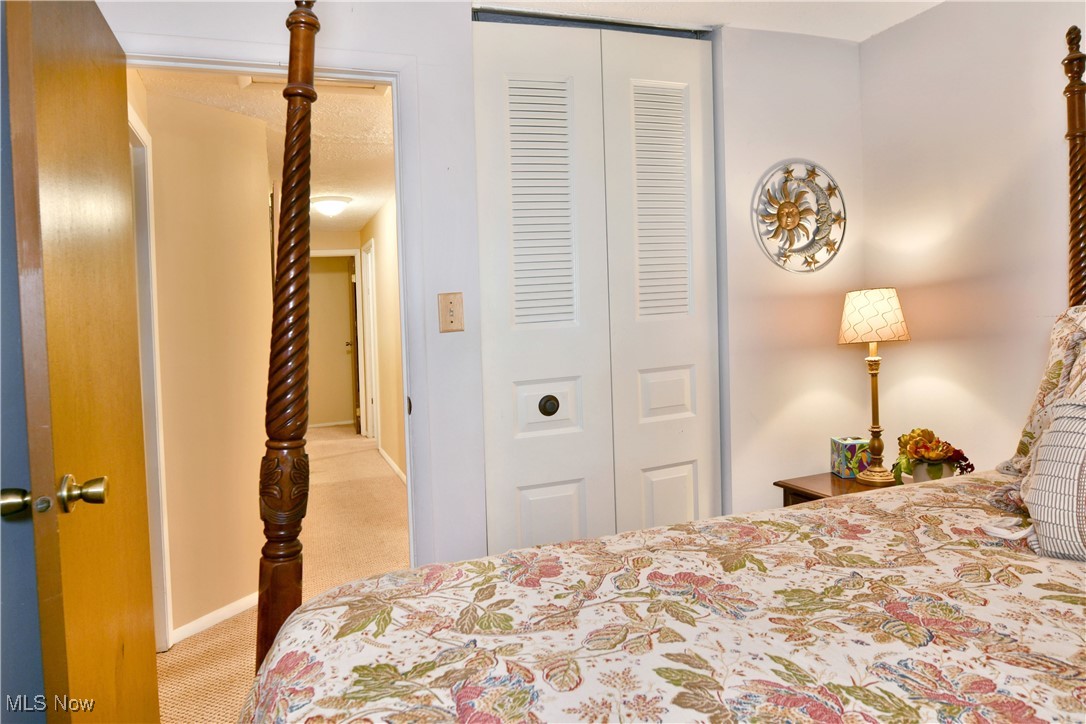 Oakview Manor - Residential