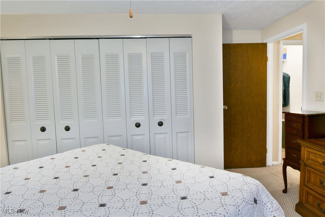 Oakview Manor - Residential