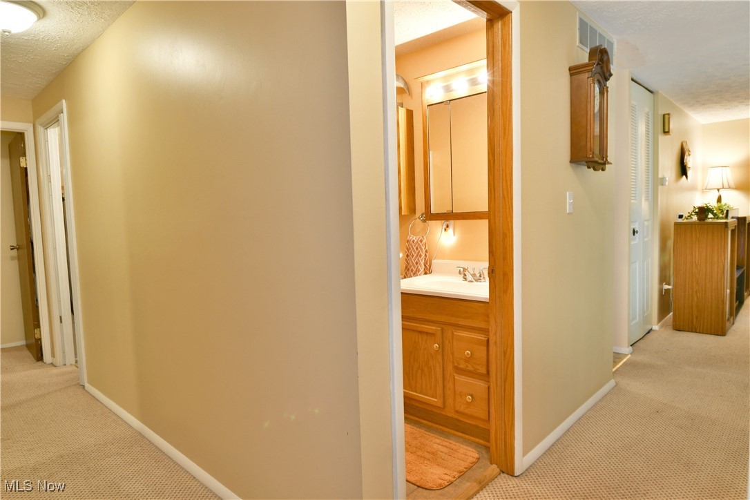 Oakview Manor - Residential