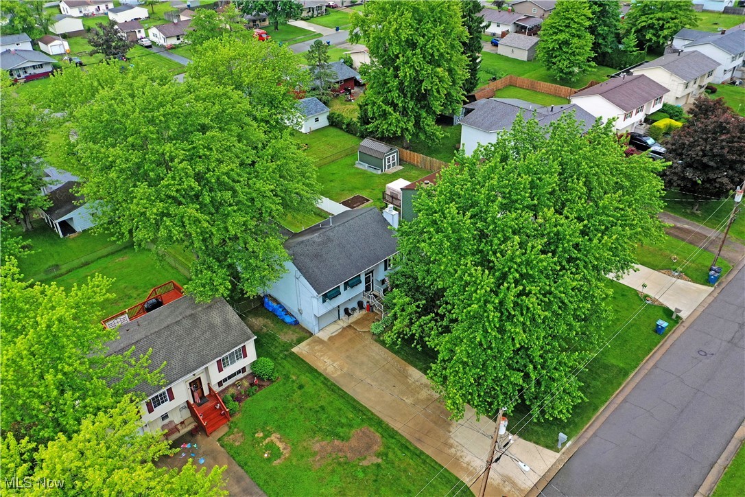 Oakview Manor - Residential